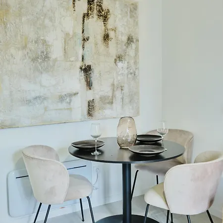 Bel Au Charme Parisien, Pour 6 Personnes דירה פריז